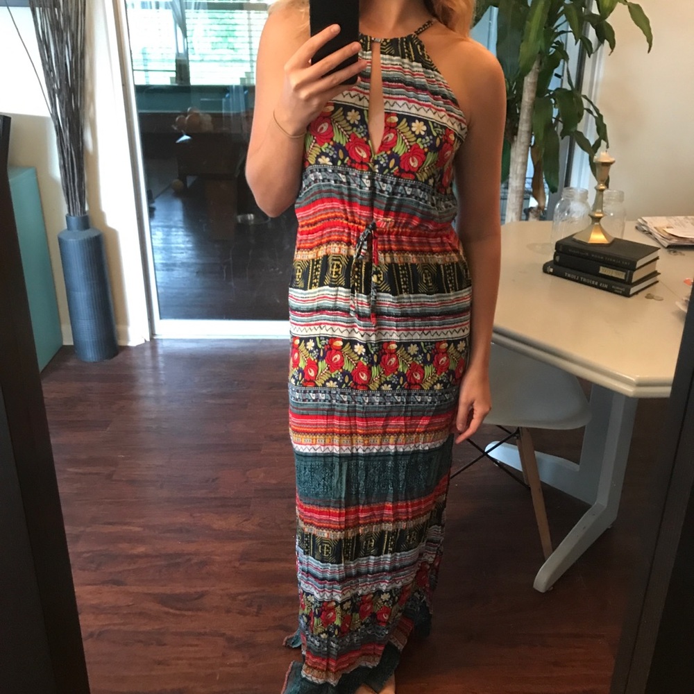 ✖️SOLD✖️ MinkPink Maxi Dress